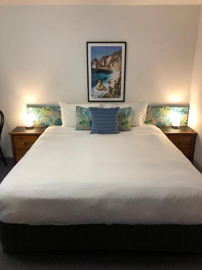 Avaleen Lodge Motor Inn Новра Екстер'єр фото