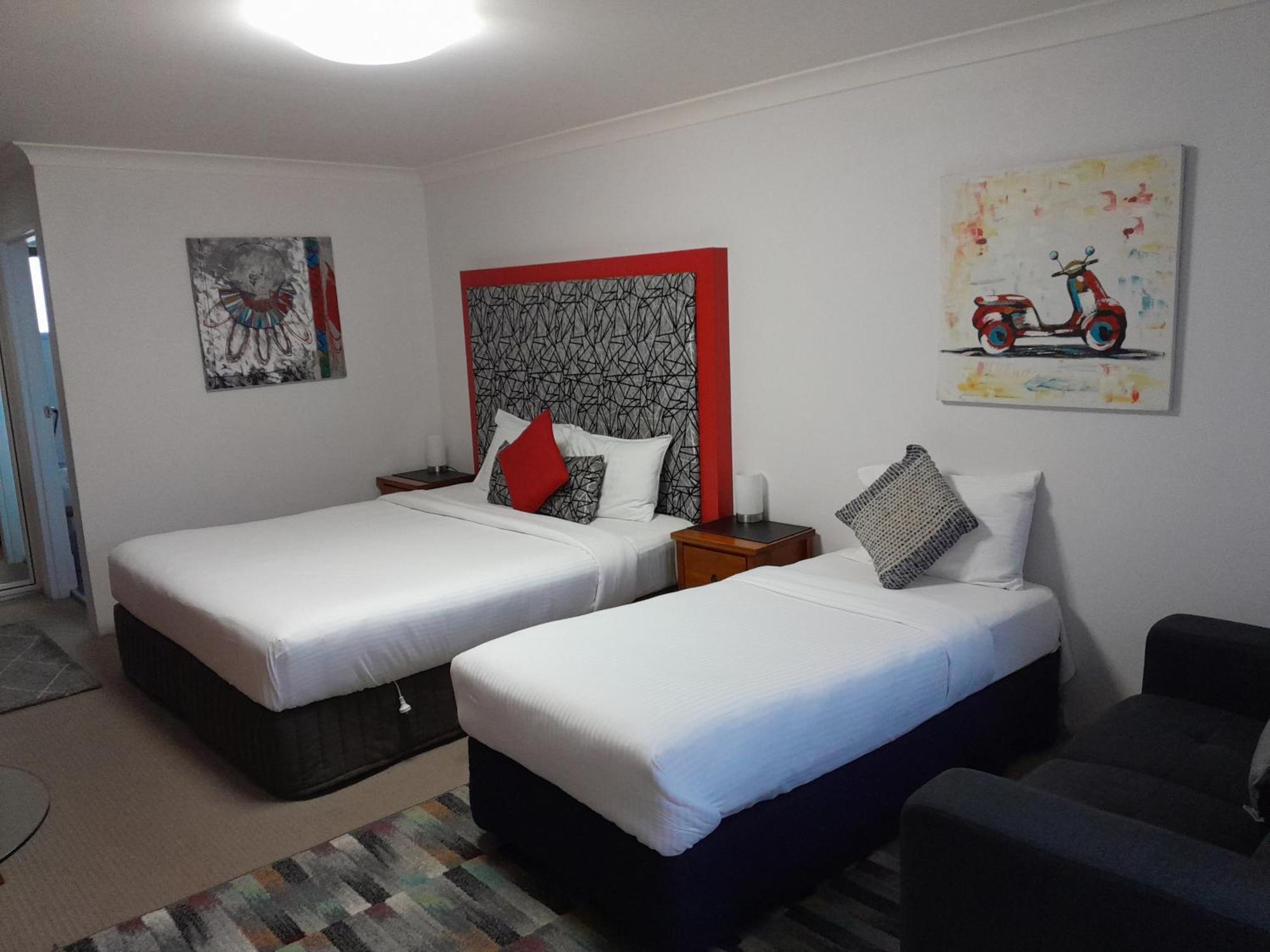 Avaleen Lodge Motor Inn Новра Екстер'єр фото
