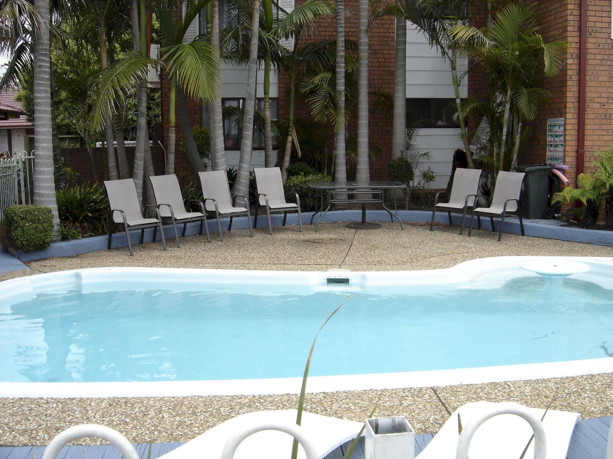 Avaleen Lodge Motor Inn Новра Екстер'єр фото