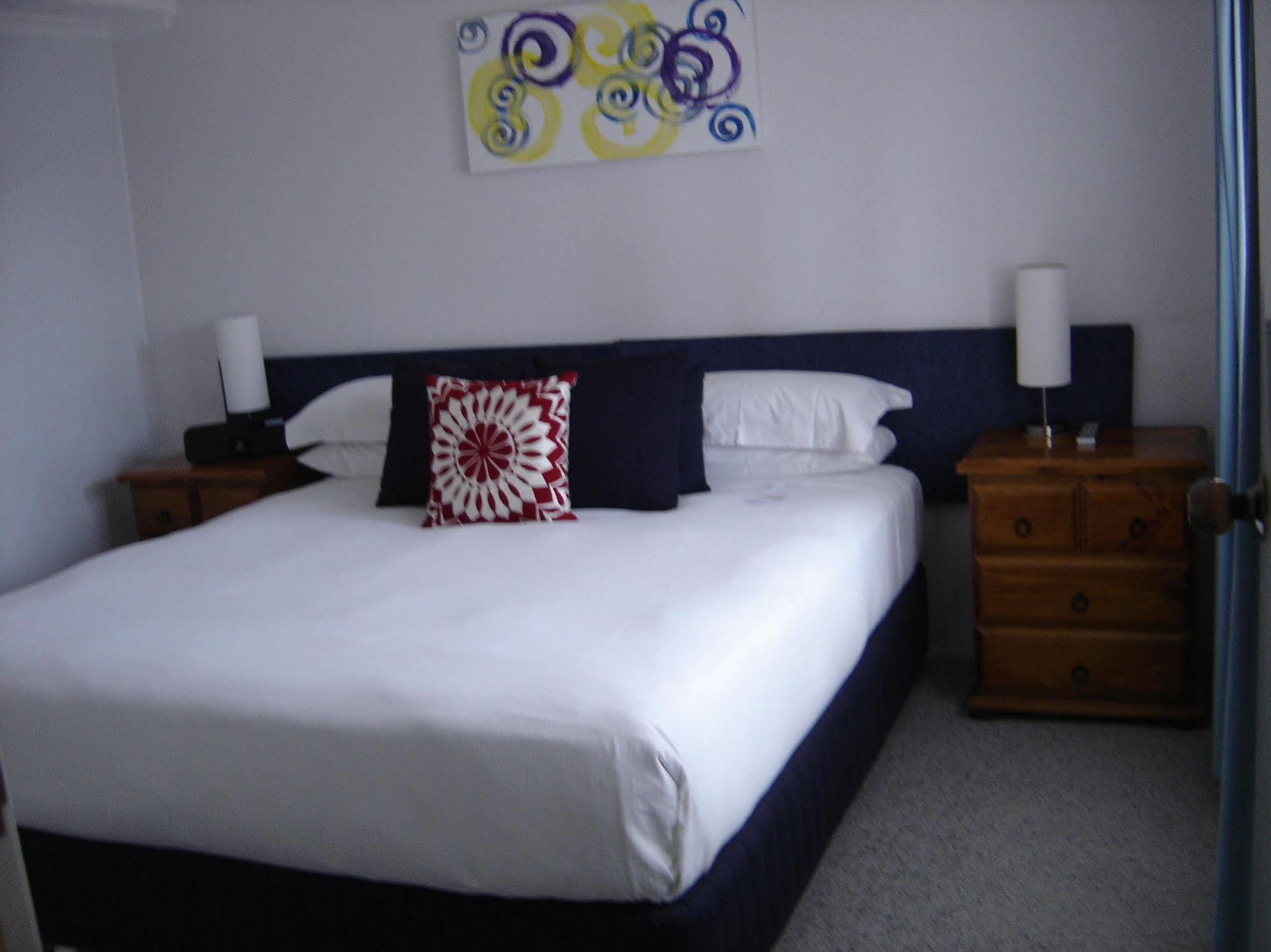 Avaleen Lodge Motor Inn Новра Екстер'єр фото